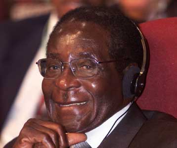 Τελεσίγραφο στους λευκούς αγρότες να εγκαταλείψουν τις φάρμες τους εξέδωσε ο Μουγκάμπε