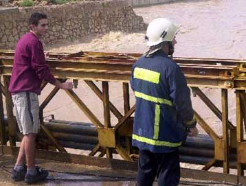 Φόβοι για νέες πλημμύρες στην πρωτεύουσα εξαιτίας της καταρρακτώδους βροχής