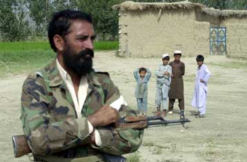 Δεκαπέντε νεκροί και 51 τραυματίες σε συγκρούσεις στο ανατολικό Αφγανιστάν