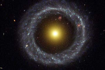 Εικόνες και πολύτιμα στοιχεία για το «Αντικείμενο του Χόουγκ» από το τηλεσκόπιο Hubble