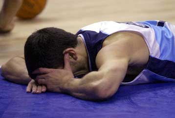 Κατηγορώ του Τύπου της Αργεντινής για τον Έλληνα ρέφερι του τελικού του Μουντομπάσκετ