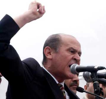 Αναίρεση βασικών διατάξεων από το πακέτο εκδημοκρατισμού ζήτησαν οι Τούρκοι εθνικιστές