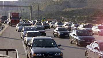 Την εναρμόνιση της φορολογίας των ΙΧ αυτοκινήτων συνιστά η Κομισιόν