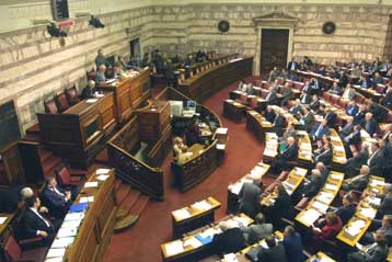 Καταγγέλλει η αντιπολίτευση ρυθμίσεις που αφορούν τους εκτάκτους και το ΑΣΕΠ