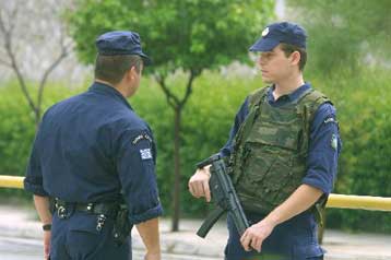 Συνεργαζόμενες ήταν οι τρομοκρατικές οργανώσεις στην Ελλάδα, εκτιμά η ΕΛ.ΑΣ.