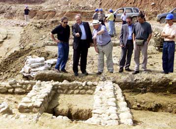 Για κακοποίηση της ιστορικής μνήμης στον Σχοινιά μίλησε ο Νίκος Κωνσταντόπουλος