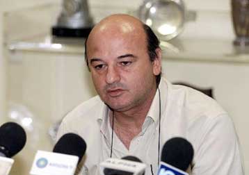 Υπομονή και στήριξη ζήτησε ο Φοιρός από τους φιλάθλους του Αρη