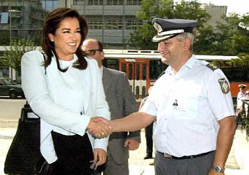 Αμεση συνεργασία ΕΛ.ΑΣ και Δημοτικής Αστυνομίας προτείνει η Ντ.Μπακογιάννη