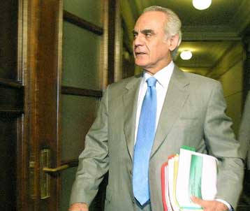Κατά της επέμβασης των ΗΠΑ στο Ιράκ τάσσεται από τις Βρυξέλλες ο Α.Τσοχατζόπουλος