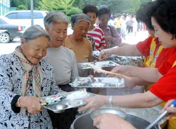 Τουλάχιστον 41 άτομα πέθαναν από τροφική δηλητηρίαση στην Κίνα