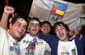 Οριστικός νικητής ο Τσερβένκοφσκι στην ΠΓΔΜ – Εκλέγει 55 με 60 βουλευτές