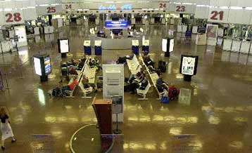 Στα 5 δισ. ευρώ οι ζημίες των αεροπορικών εταιρειών από τις αρχές του έτους