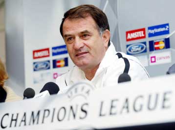Μπάγεβιτς: Καθοριστικός για την πορεία μας στο Champions League ο αγώνας με την Γκενκ