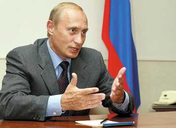 «Επ αόριστο» στην Τσετσενία οι ρωσικές δυνάμεις, δηλώνει ο Πούτιν