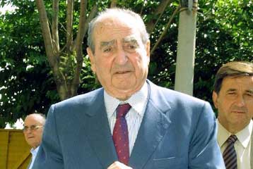 Νέα ανταλλαγή «πυρών» μεταξύ των Μητσοτάκη και Λαλιώτη για την υπόθεση Mayo