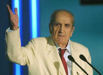 Στο Ιατρικό Κέντρο με συμπτώματα γαστρεντερίτιδας ο Ευάγγελος Γιαννόπουλος