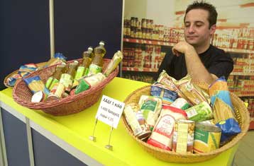 Υποχρεωτική αναγραφή ενδεικτικών τιμών σε 42 προϊόντα προωθεί το υπ.Ανάπτυξης