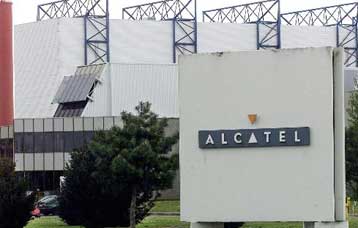 Σε χιλιάδες απολύσεις ανακοίνωσε ότι προχωρά η Alcatel