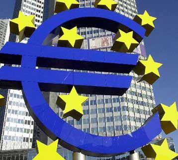 Η ανάκαμψη της ευρωπαϊκής οικονομίας ίσως καθυστερήσει για το 2003 εκτιμά η Κομισιόν