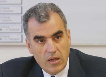 Επίθεση Ρέππα κατά της ΝΔ για τους ισχυρισμούς περί σύνδεσης του ΠΑΣΟΚ με τη 17Ν
