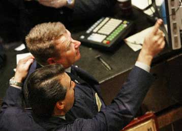 Μεικτές τάσεις επικρατούν στη Γουόλ Στριτ την Τρίτη