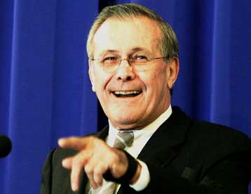 Ψυχρές παραμένουν οι σχέσεις Ουάσινγκτον-Βερολίνου, παραδέχτηκε ο Ράμσφελντ