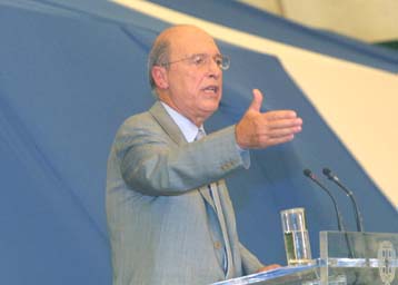 Η περιφέρεια είναι στο επίκεντρο της κυβέρνησης τόνισε ο Κ.Σημίτης από την Καρδίτσα