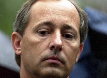 Η πρώτη «υψηλόβαθμη» ομολογία ενοχής για τη γιγαντιαία εταιρική απάτη στη WorldCom