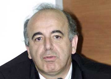 Μειώνεται ο συντελεστής φορολογίας για τις επιχειρήσεις που αυξάνουν την απασχόληση