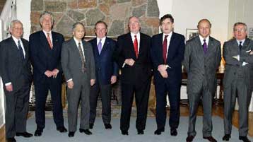 Συνεδριάζει την Παρασκευή η G-7 υπό την απειλή ύφεσης της παγκόσμιας οικονομίας