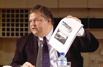 Τα πυρά του ΥΠΠΟ για τον Σχοινιά δέχτηκαν Κ.Καραμανλής και Αρχαιολογική Εταιρεία