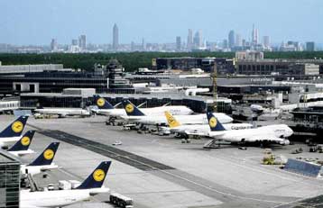 Δύο ένοπλοι με προορισμό το Ισραήλ εντοπίστηκαν στο αεροδρόμιο της Φρανκφούρτης