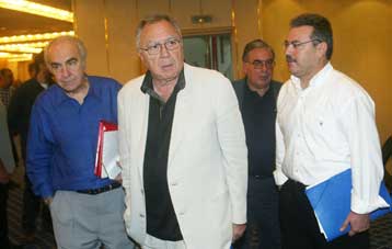 Σύσκεψη χωρίς απόφαση αλλά με απειλές από τις «άστεγες» ΠΑΕ και αποκλεισμός του ΠΑΟ