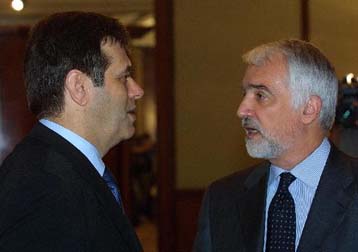 Ανοιξαν την Κυριακή οι κάλπες στη Σερβία για τον πρώτο γύρο των προεδρικών εκλογών