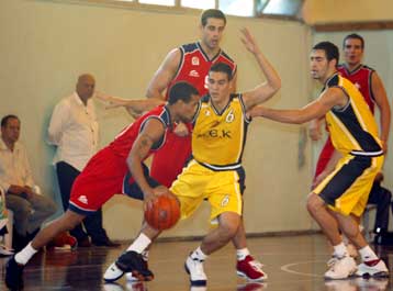 Στα προημιτελικά του Κυπέλλου Ελλάδας, ΑΕΚ και Ολύμπια Λάρισας