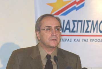 «Στείλτε μήνυμα στο δικομματισμό» προτρέπει τους πολίτες ο Ν.Κωνσταντόπουλος