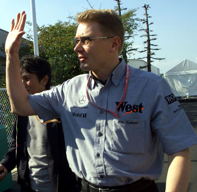 Ένα… μικρόφωνο για τον Μika Hakkinen!