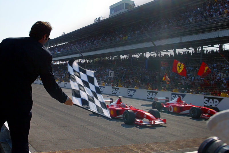 Δεν ήταν προσχεδιασμένο, επίδειξη ήθελαν να κάνουν δηλώνει ο D.Richards για τις Ferrari