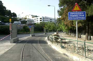 Σύντομα θα κλείσει η τάφρος του υπό κατασκευή τραμ στη λεωφόρο Αμαλίας
