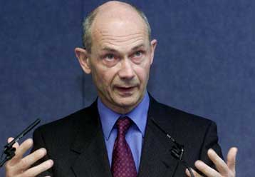 Σε αναμονή περαιτέρω υποχωρήσεων της Ουάσινγκτον στο χάλυβα η ΕΕ