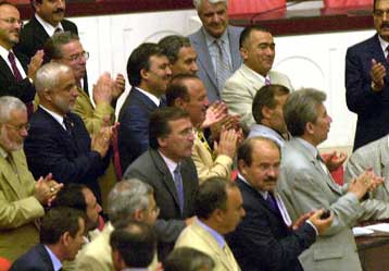 Εξανεμίζονται οι ελπίδες Τούρκων πολιτικών που επιθυμούν την αναβολή των εκλογών