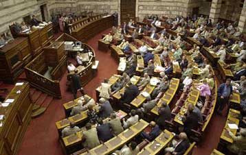 Ερώτηση σε 16 υπουργούς για τις εταιρείες δημοσκοπήσεων απηύθυνε η ΝΔ