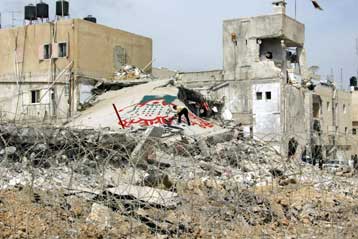 Κοντά στα γραφεία του Γιασέρ Αραφάτ επιστρέφει ο ισραηλινός στρατός