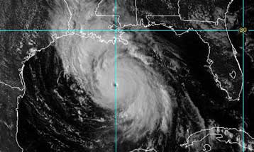 Σε κατάσταση επιφυλακής οι ακτές των ΗΠΑ καθώς ο τυφώνας Λίλι πλησιάζει απειλητικά