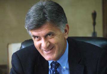 Κανένα «αόρατο χέρι» δεν παρεμποδίζει τις έρευνες για 17Ν, δηλώνει ο Φ.Πετσάλνικος