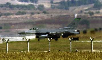 Νέες αεροπορικές επιδρομές εναντίον του Ιράκ – Για 5 νεκρούς κάνει λόγο η Βαγδάτη