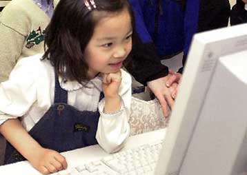 Το Διαδίκτυο… κατατροπώνει τα βιβλία στις καρδιές των παιδιών της Βρετανίας