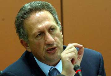 Την επιείκεια όσων ταλαιπωρηθούν στις εκλογές ζητά ο Κ.Σκανδαλίδης