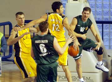 Ιστορική πρόκριση από Μακεδονικό, πέρασαν Αρης και Ηράκλειο