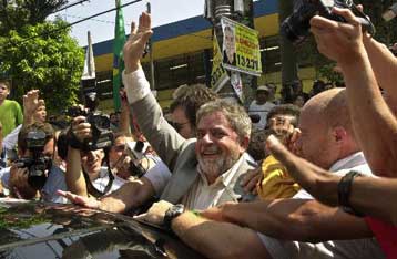 Μεγάλη νίκη με 47% πέτυχε ο Λουίς Ινάσιο Λούλα στις προεδρικές εκλογές της Βραζιλίας